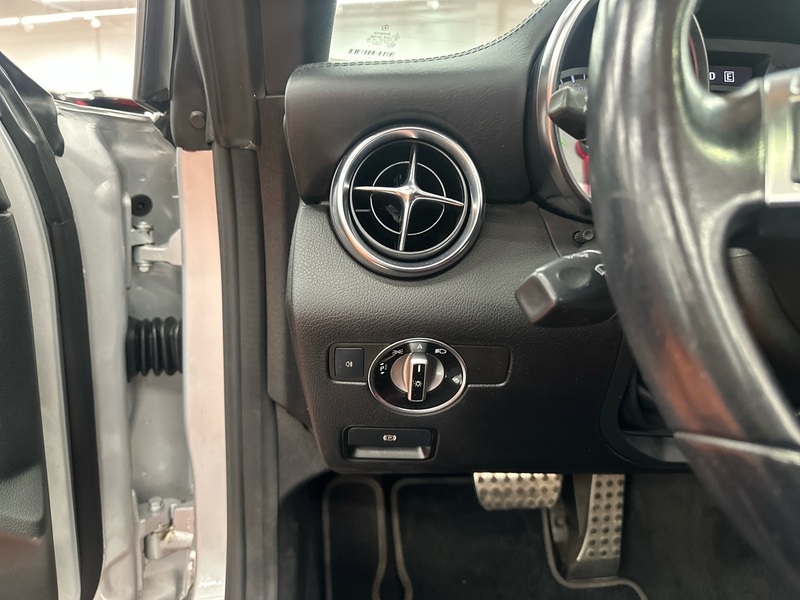 Mercedes-Benz SLK vaihtoauto