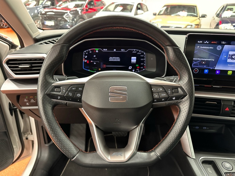 SEAT Leon Sportstourer vaihtoauto