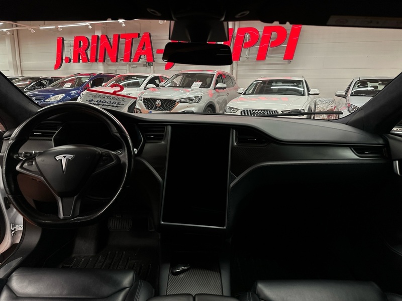 Tesla Model S vaihtoauto