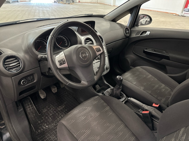 Opel Corsa vaihtoauto