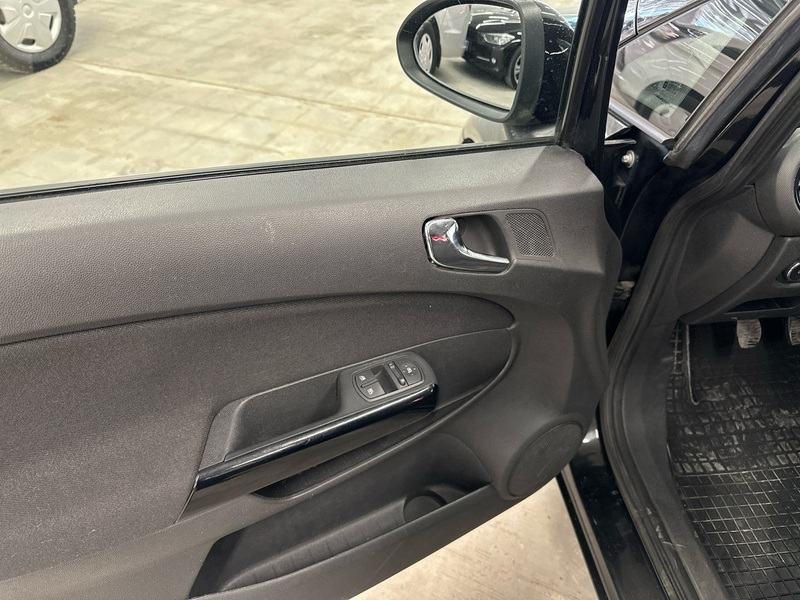 Opel Corsa vaihtoauto