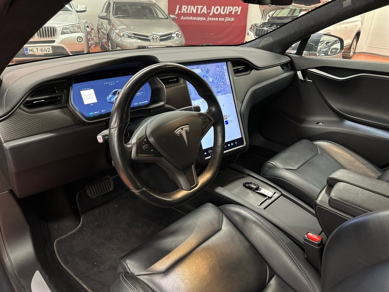 Tesla Model S vaihtoauto