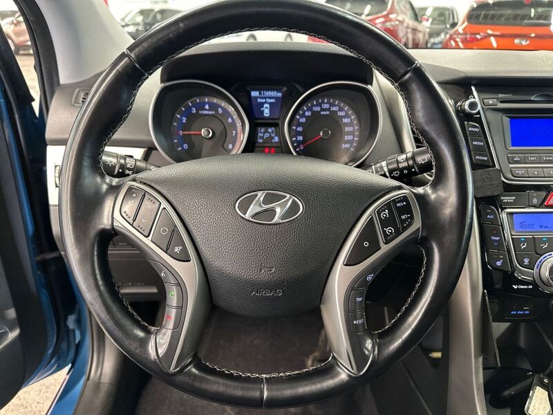 Hyundai i30 5d vaihtoauto