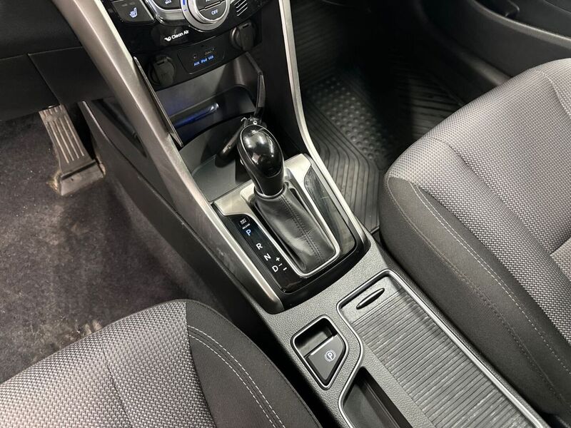 Hyundai i30 5d vaihtoauto