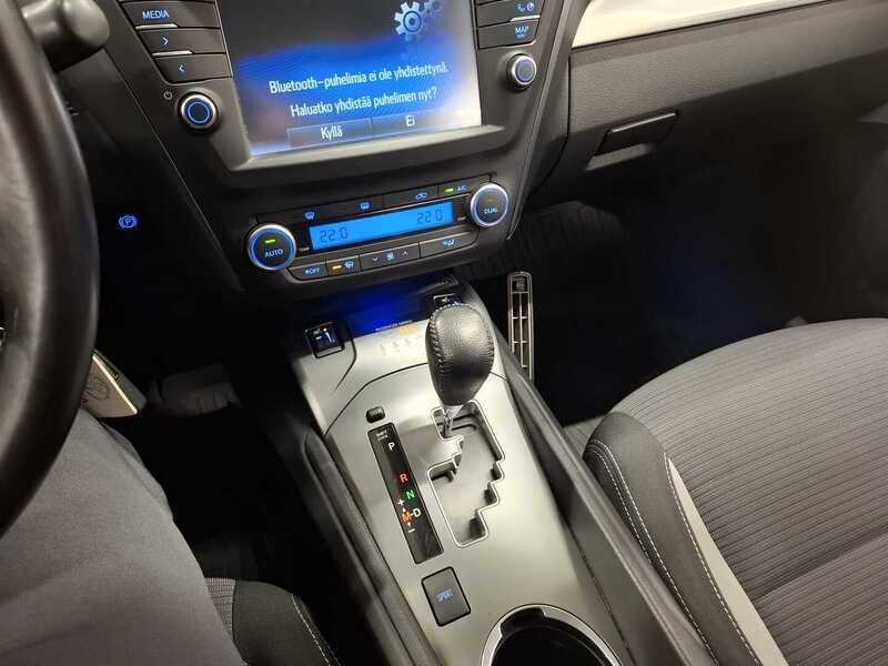 Toyota Avensis vaihtoauto