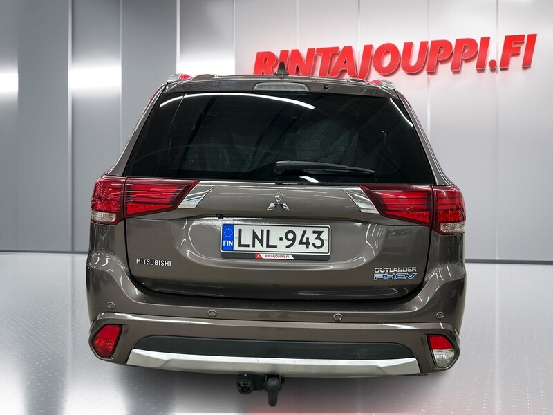 Mitsubishi Outlander PHEV vaihtoauto