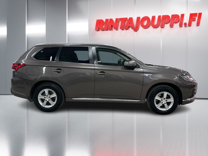 Mitsubishi Outlander PHEV vaihtoauto