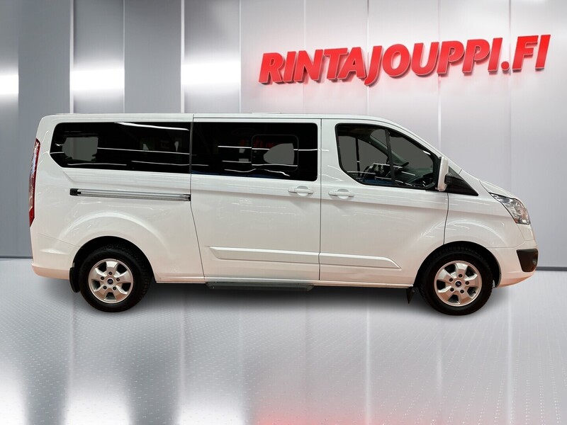 Ford Tourneo Custom vaihtoauto