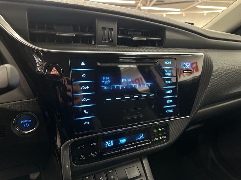 Toyota Auris vaihtoauto