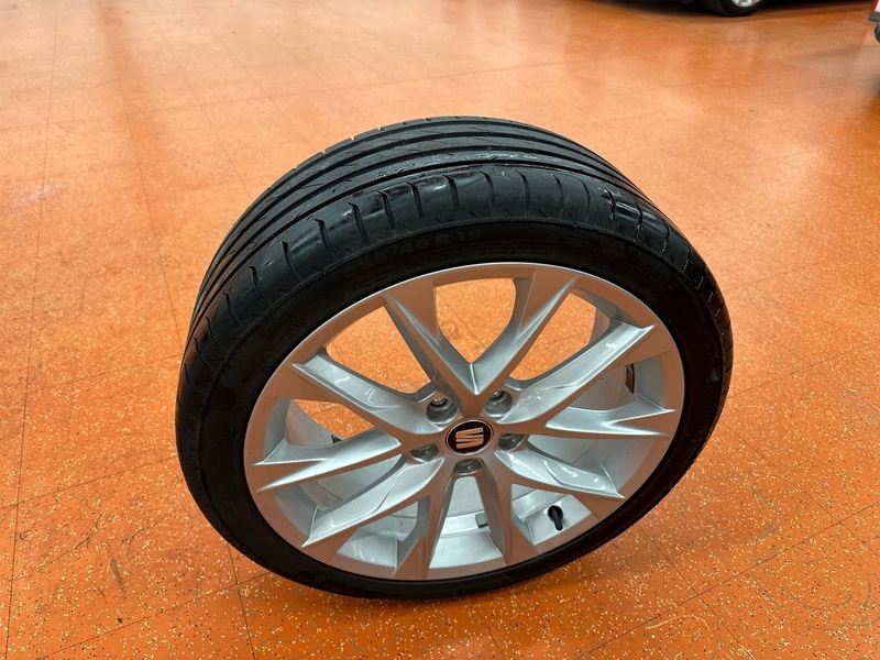 SEAT Leon ST vaihtoauto