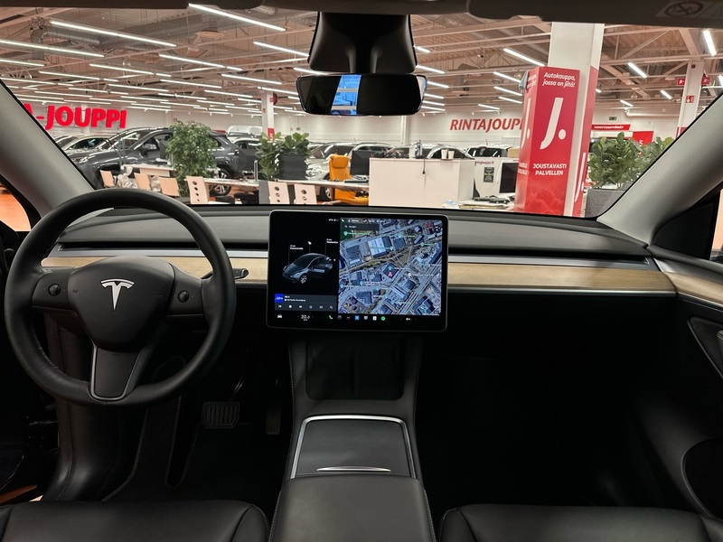Tesla Model Y vaihtoauto