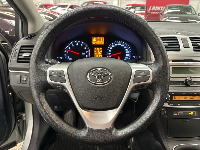 Toyota Avensis vaihtoauto