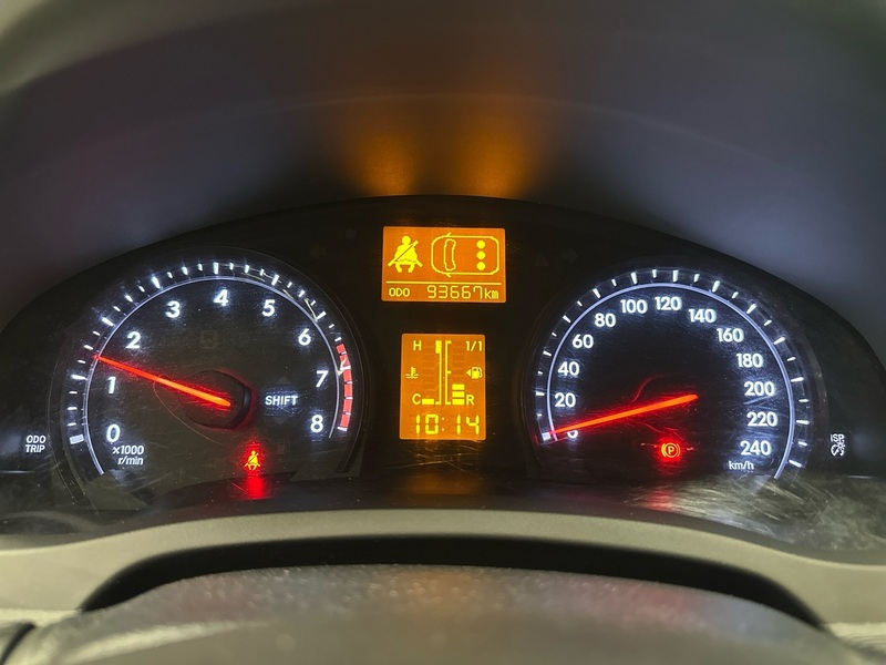 Toyota Avensis vaihtoauto