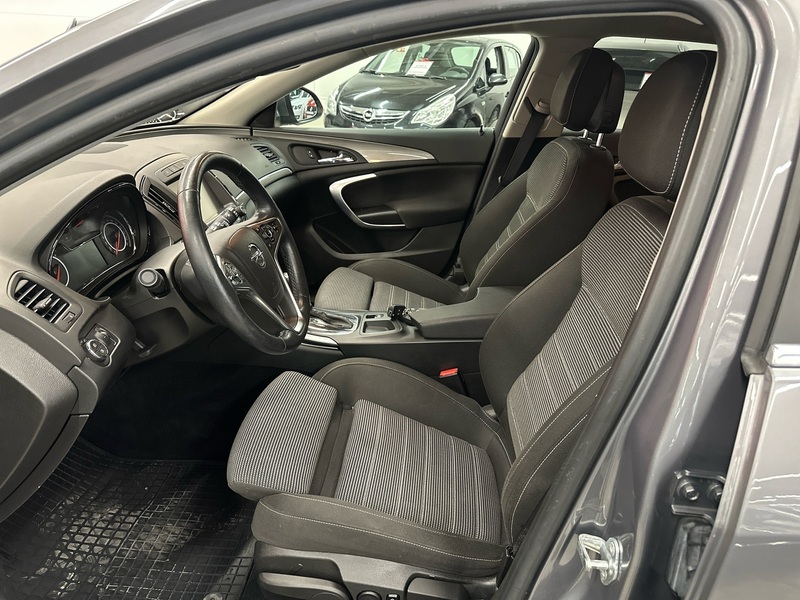 Opel Insignia vaihtoauto