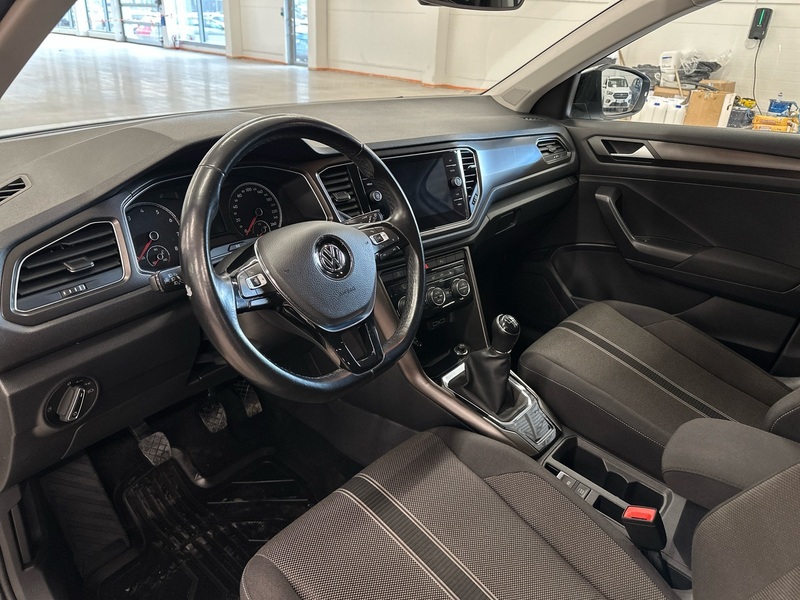 Volkswagen T-Roc vaihtoauto