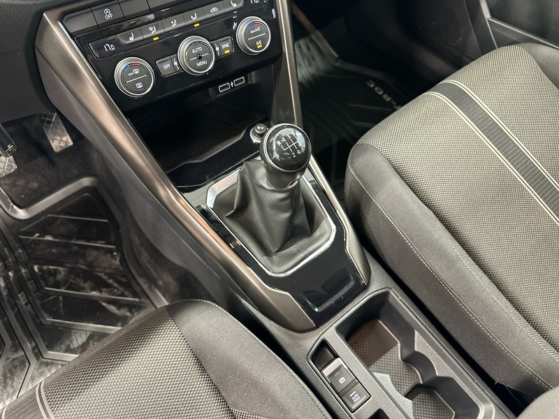 Volkswagen T-Roc vaihtoauto