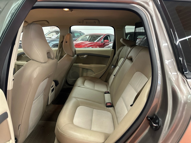 Volvo V70 vaihtoauto