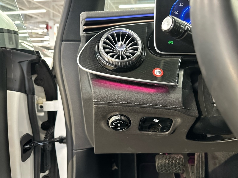 Mercedes-Benz EQE vaihtoauto