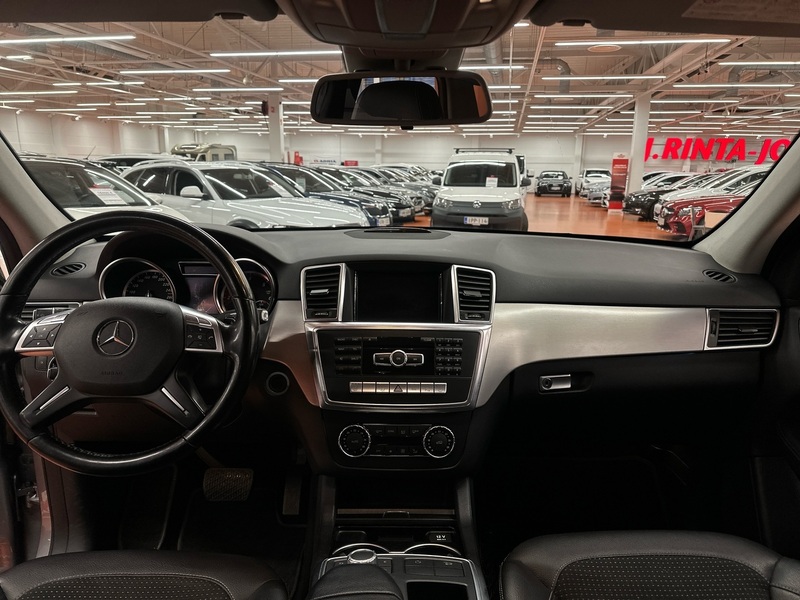 Mercedes-Benz ML vaihtoauto