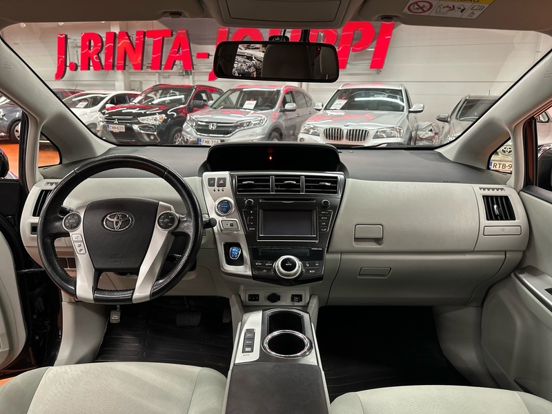 Toyota Prius+ vaihtoauto