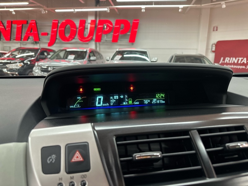 Toyota Prius+ vaihtoauto