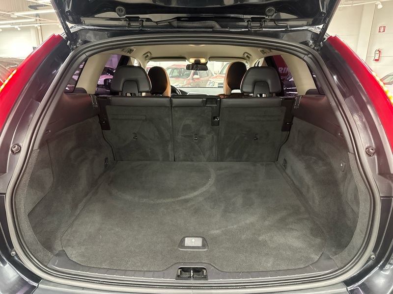 Volvo XC60 vaihtoauto