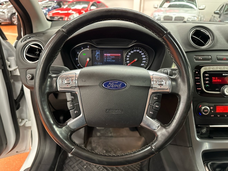 Ford Mondeo vaihtoauto