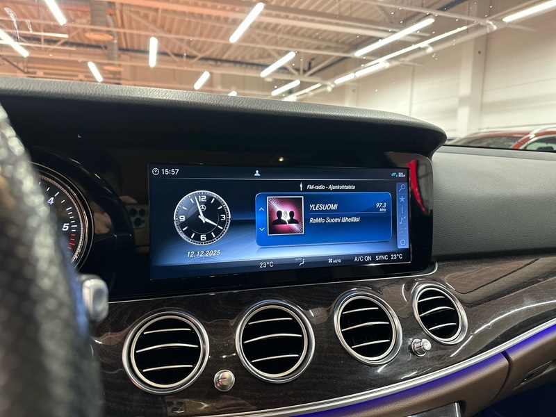 Mercedes-Benz E vaihtoauto