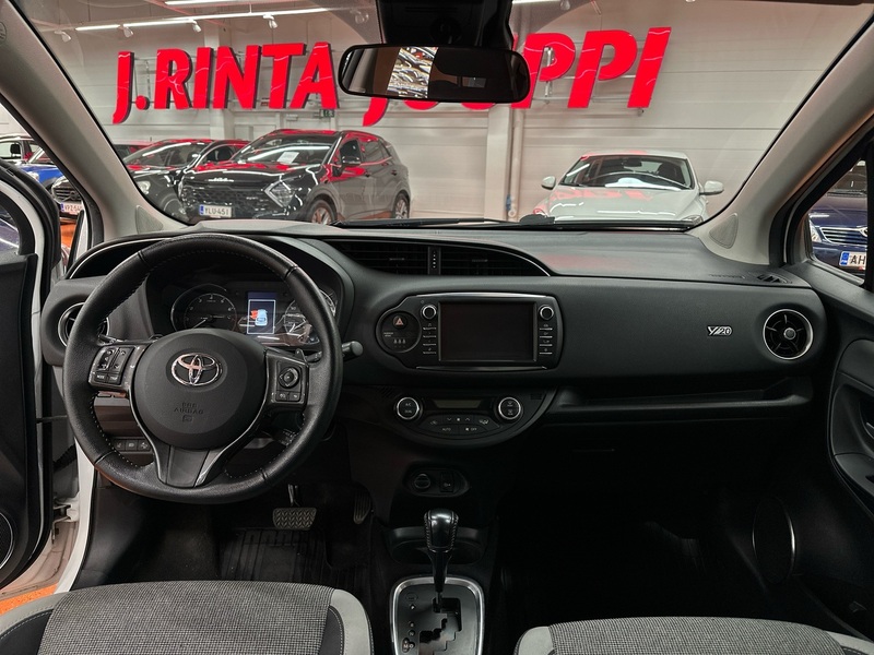 Toyota Yaris vaihtoauto