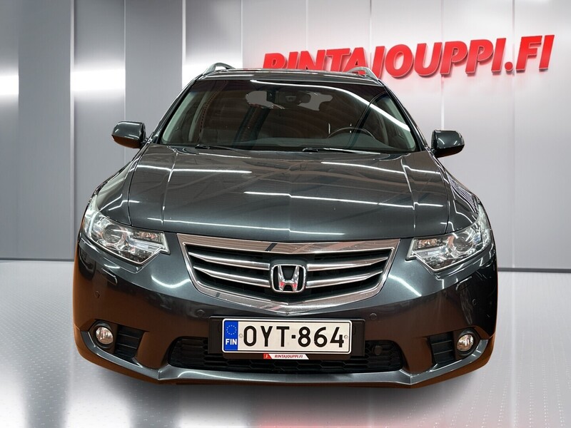 Honda Accord vaihtoauto