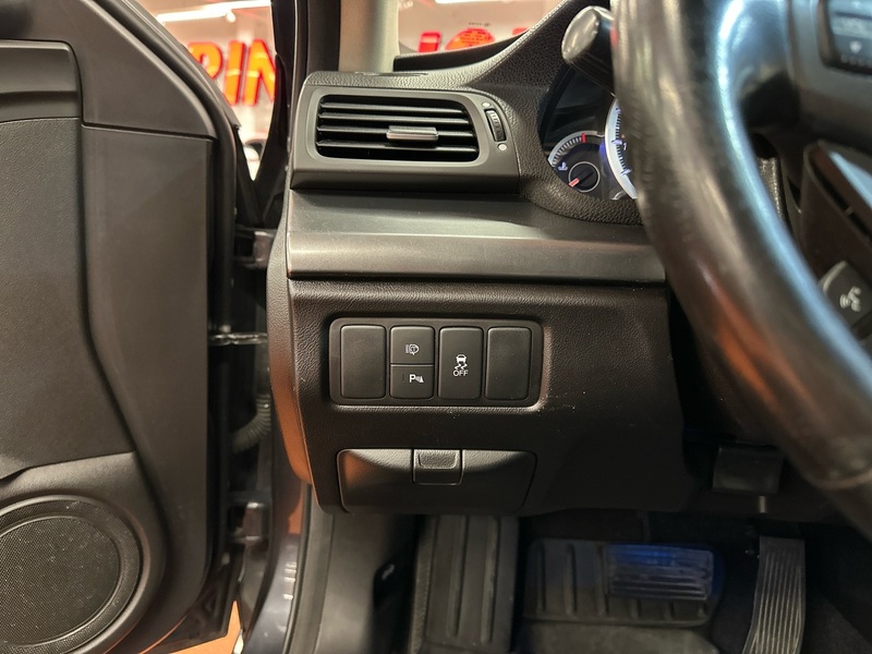 Honda Accord vaihtoauto