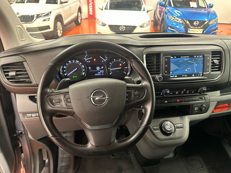 Opel Vivaro vaihtoauto