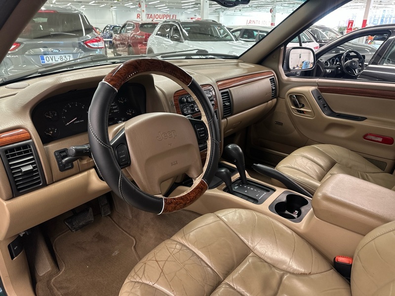 Jeep Grand Cherokee vaihtoauto