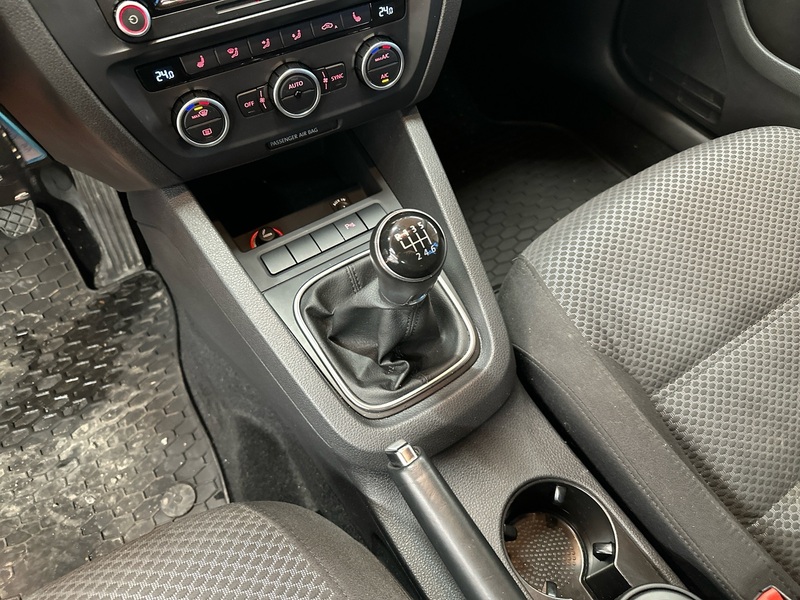 Volkswagen Jetta vaihtoauto