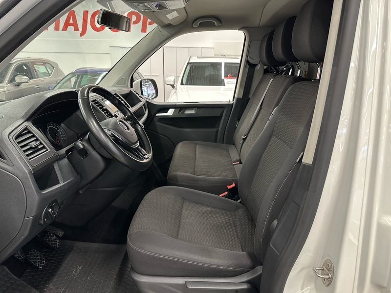 Volkswagen Caravelle vaihtoauto