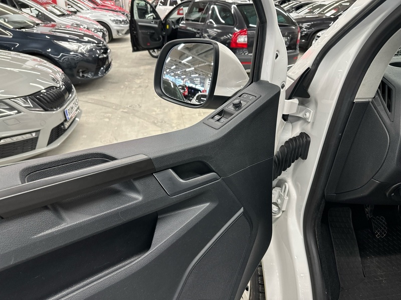 Volkswagen Caravelle vaihtoauto