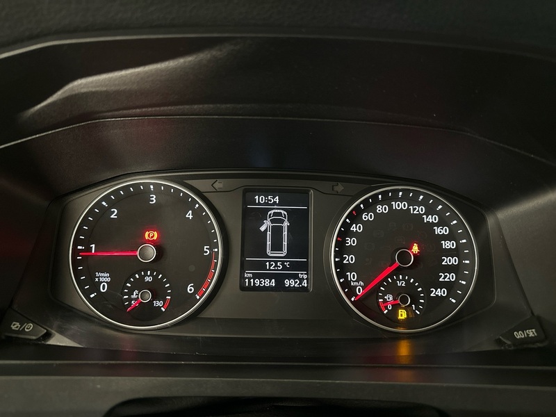 Volkswagen Caravelle vaihtoauto