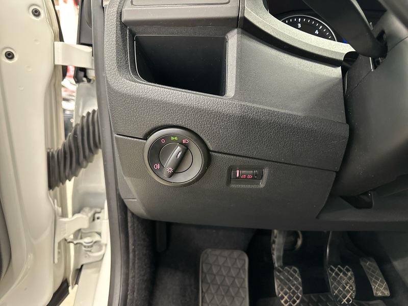 Volkswagen Caravelle vaihtoauto