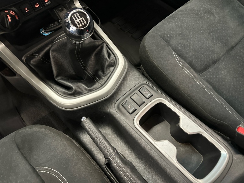 Nissan Navara vaihtoauto