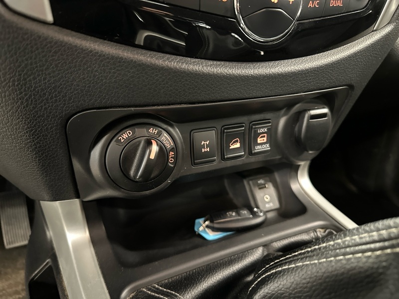 Nissan Navara vaihtoauto