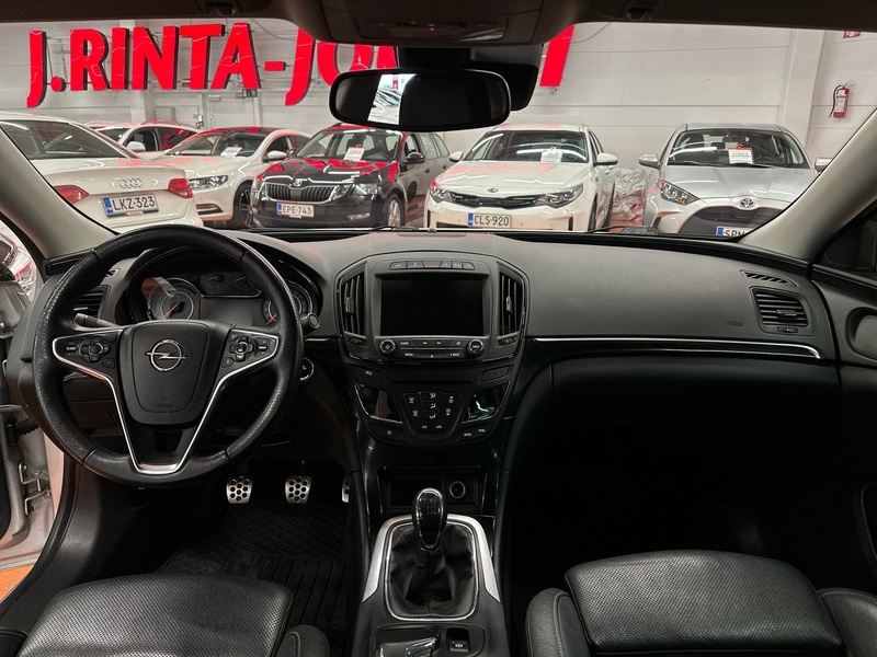 Opel Insignia vaihtoauto