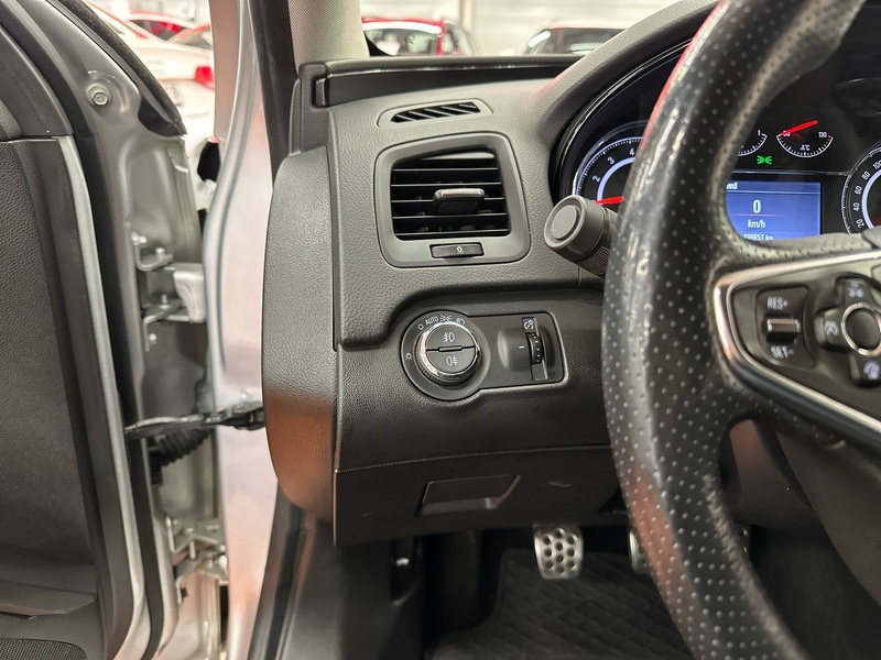 Opel Insignia vaihtoauto