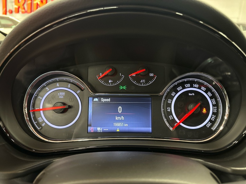 Opel Insignia vaihtoauto