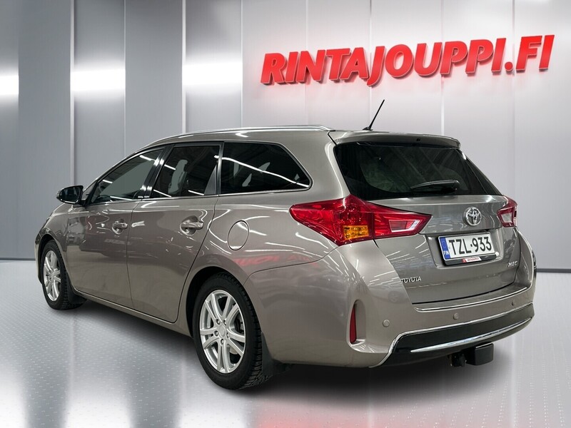 Toyota Auris vaihtoauto