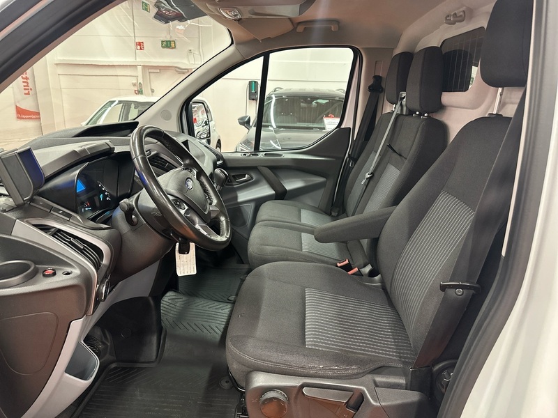 Ford Transit Custom vaihtoauto