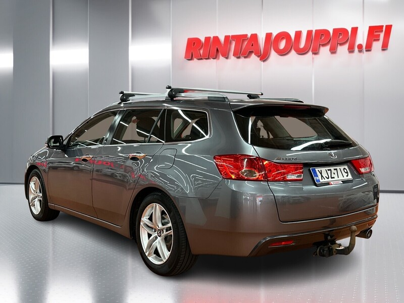 Honda Accord vaihtoauto