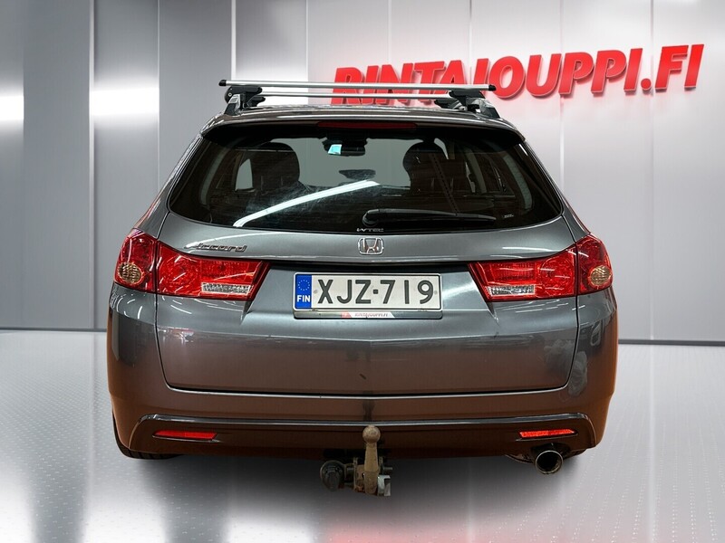 Honda Accord vaihtoauto