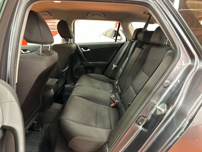 Honda Accord vaihtoauto