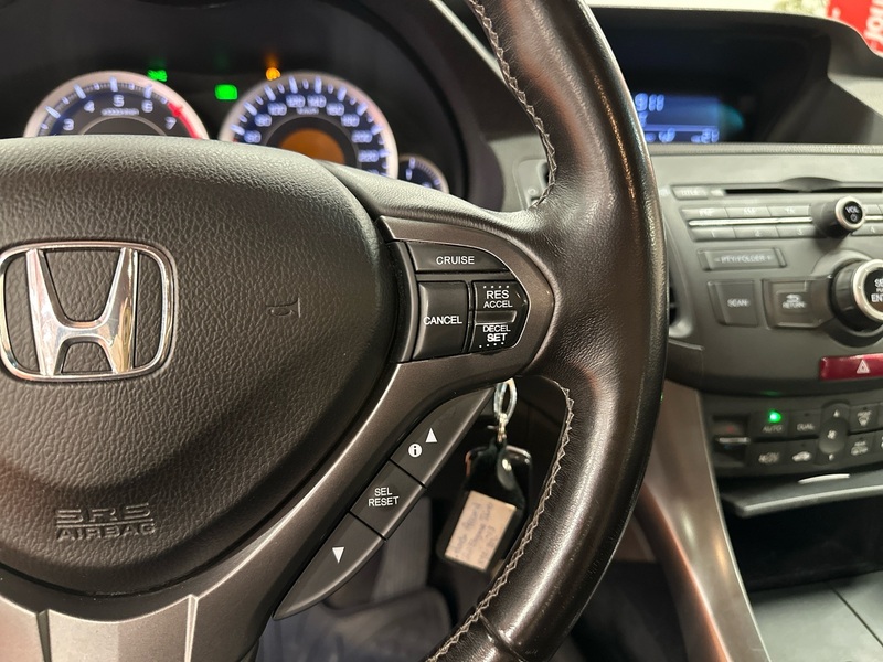 Honda Accord vaihtoauto