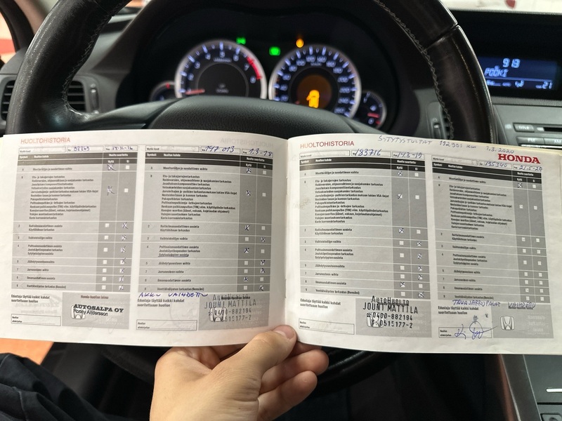 Honda Accord vaihtoauto